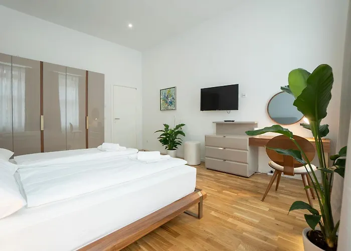 Apartman Fully Equipped, Renovated, Perfectly Located Flat *